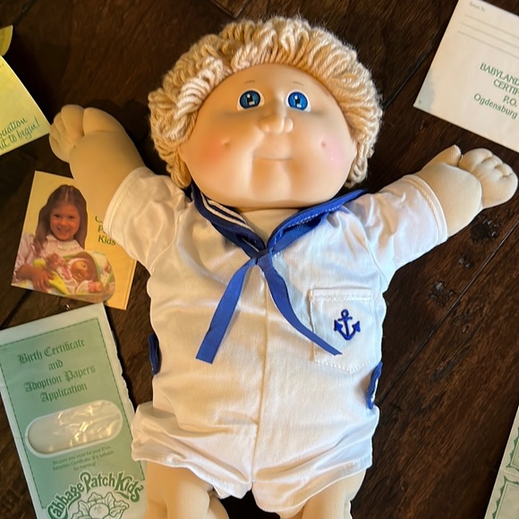Cabbage Patch Kid - baby boy & original birth certificate - Picture 11 of 14